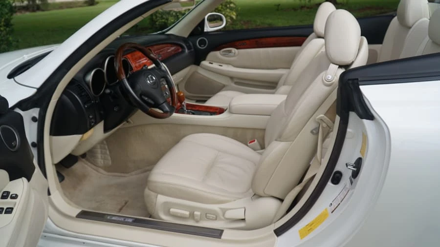 2008 Lexus SC430 - Image 4 of 13