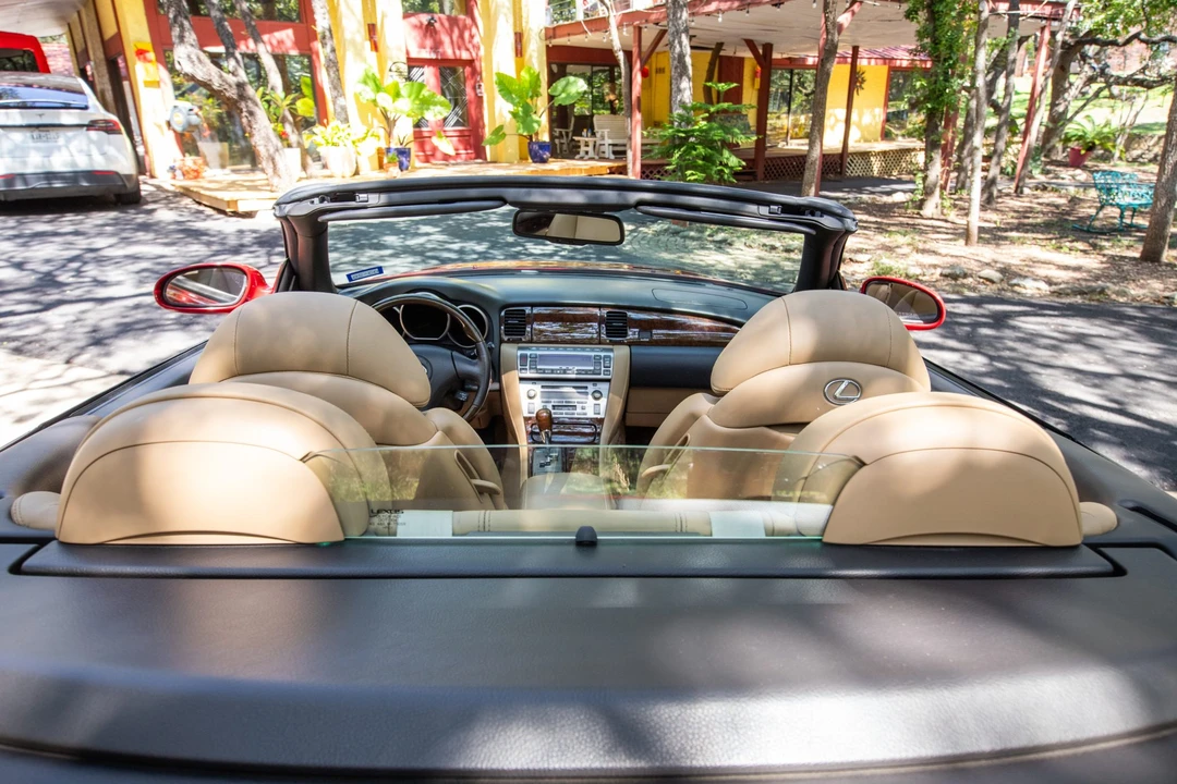 2008 Lexus SC430 - Image 27 of 31