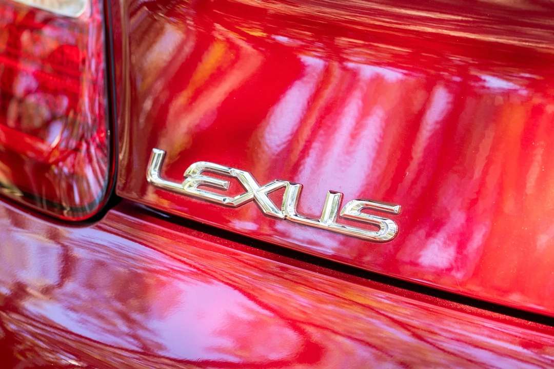 2008 Lexus SC430 - Image 23 of 31