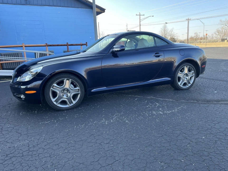 2008 Lexus SC430 - Image 2 of 31