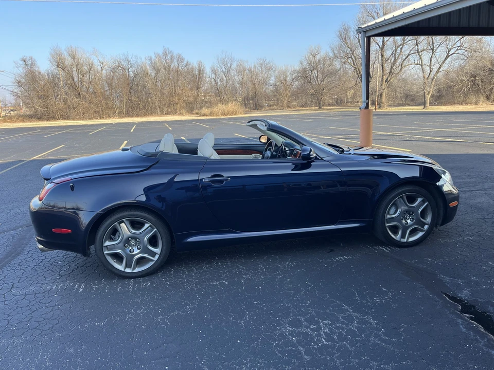 2008 Lexus SC430 - Image 30 of 31