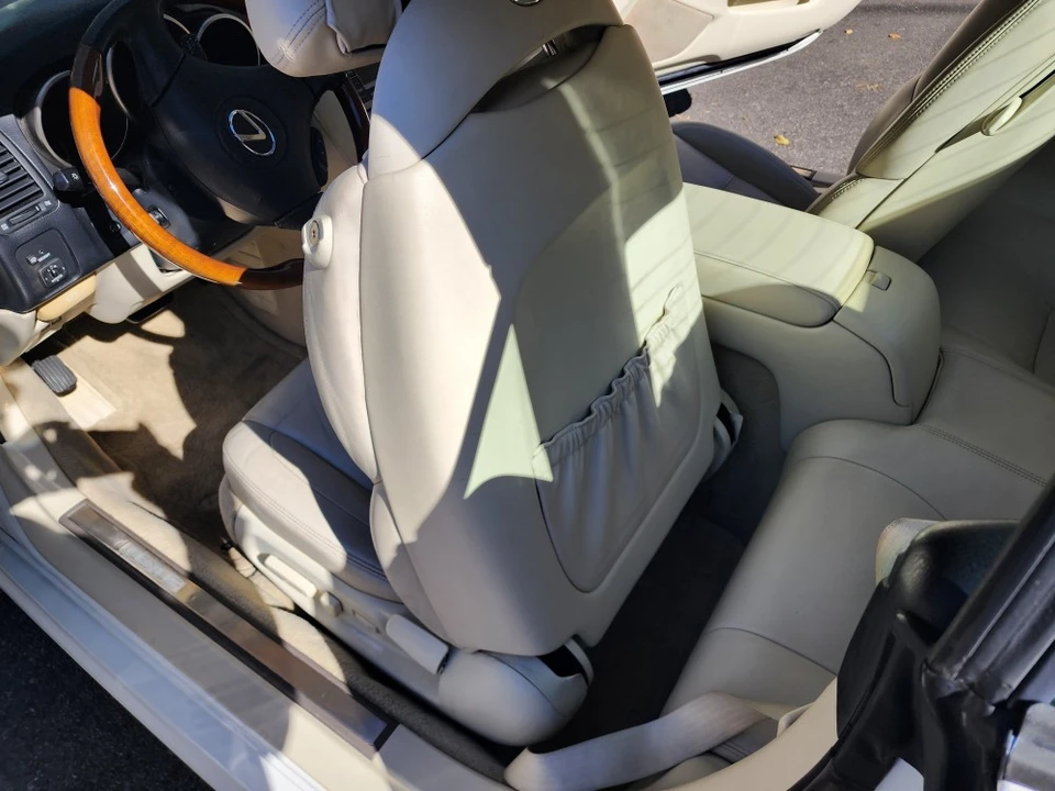 2008 Lexus SC430 - Image 24 of 31
