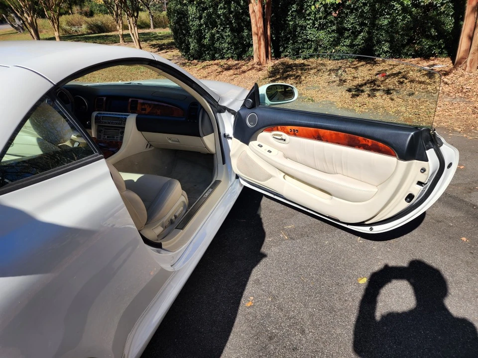 2008 Lexus SC430 - Image 28 of 31