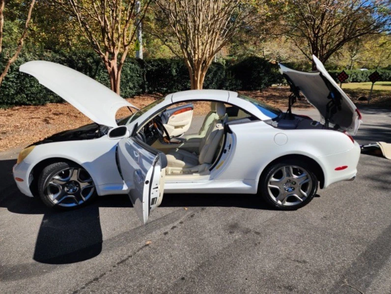 2008 Lexus SC430 - Image 10 of 31