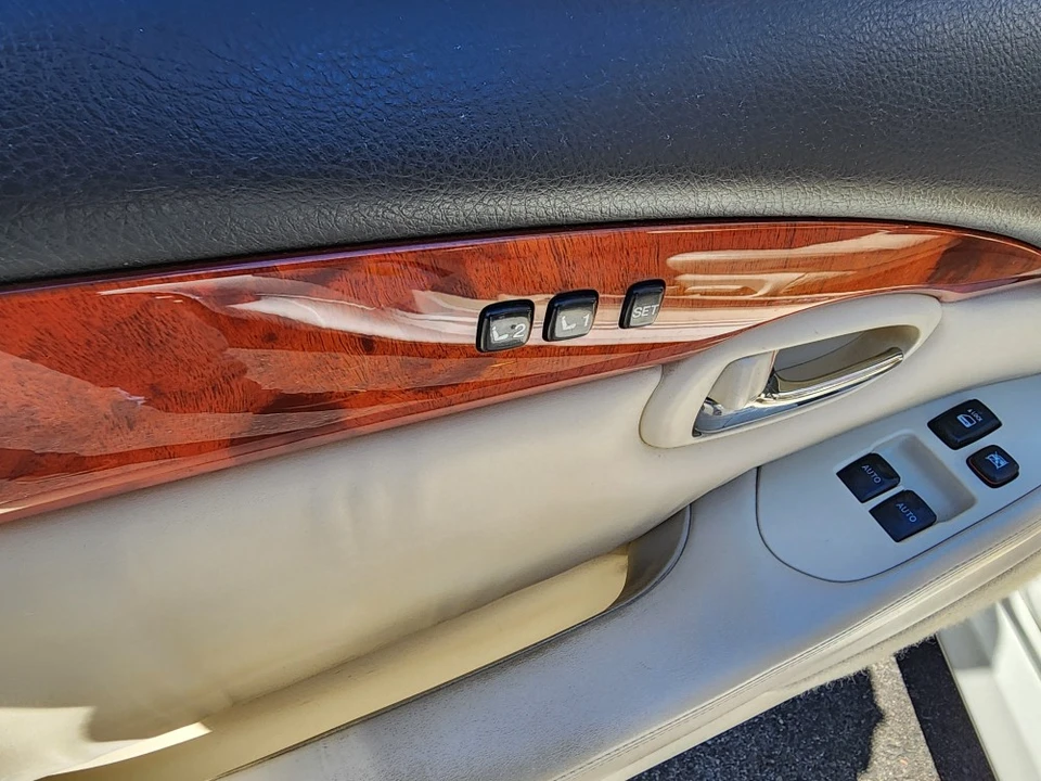 2008 Lexus SC430 - Image 26 of 31