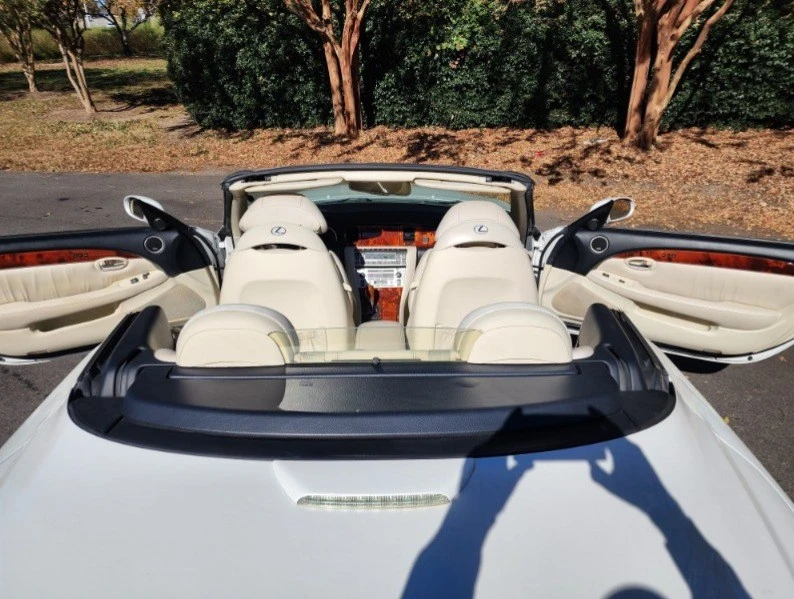 2008 Lexus SC430 - Image 30 of 31