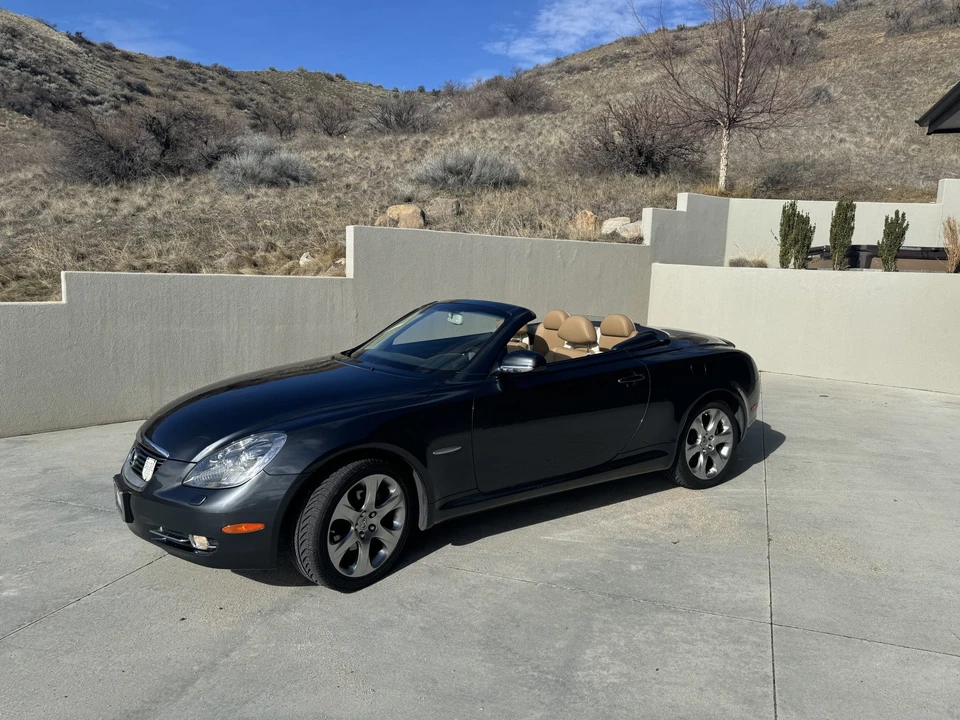 2008 Lexus SC430 - Image 2 of 31