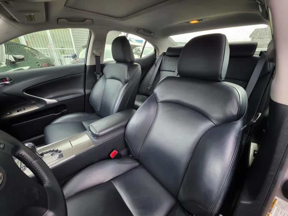 2008 Lexus IS 2nd Gen - Image 11 of 12