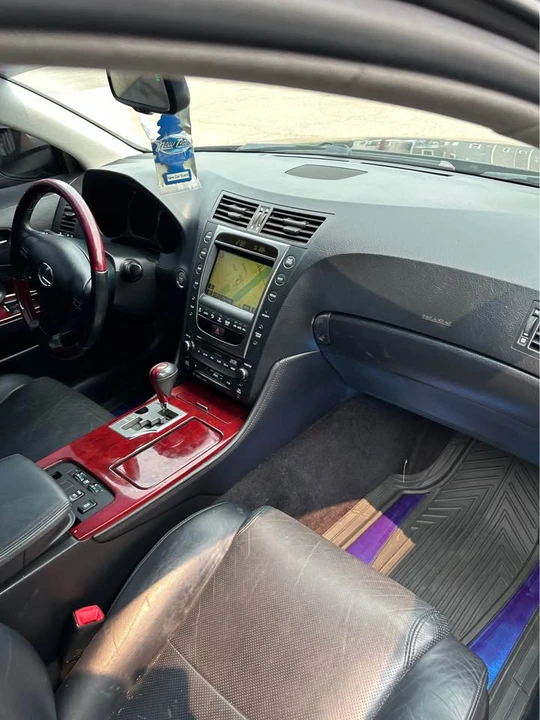 2008 Lexus ES 5th Gen - Image 13 of 15