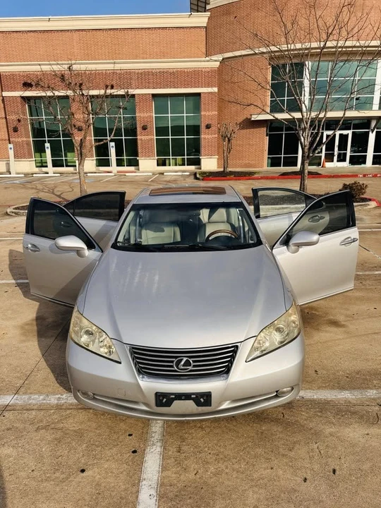 2008 Lexus ES 5th Gen - Image 9 of 18