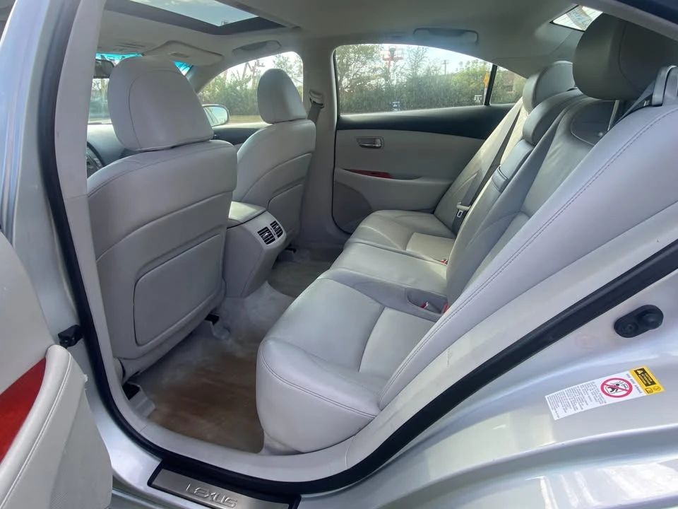 2008 Lexus ES 5th Gen - Image 10 of 15