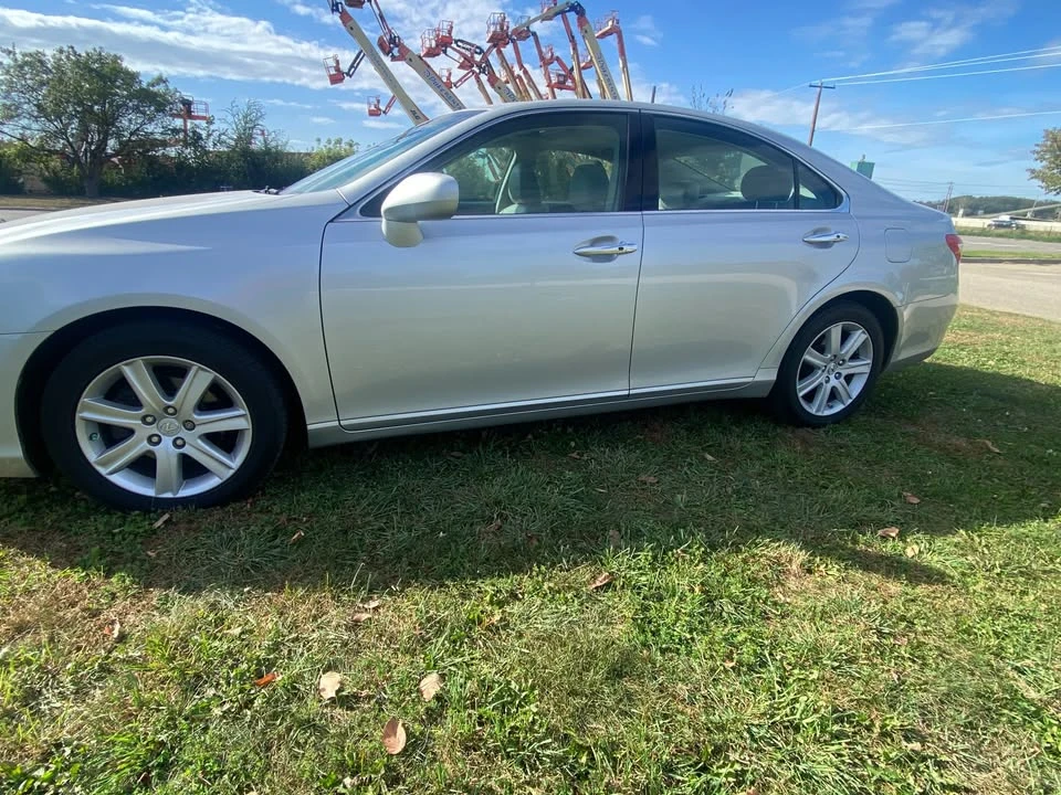 2008 Lexus ES 5th Gen - Image 7 of 15