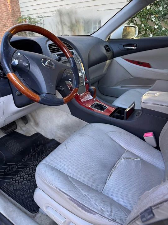 2008 Lexus ES 4th Gen - Image 9 of 14