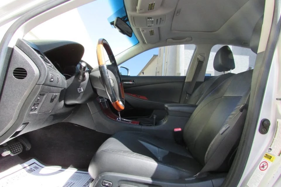 2008 Lexus ES 5th Gen - Image 19 of 20