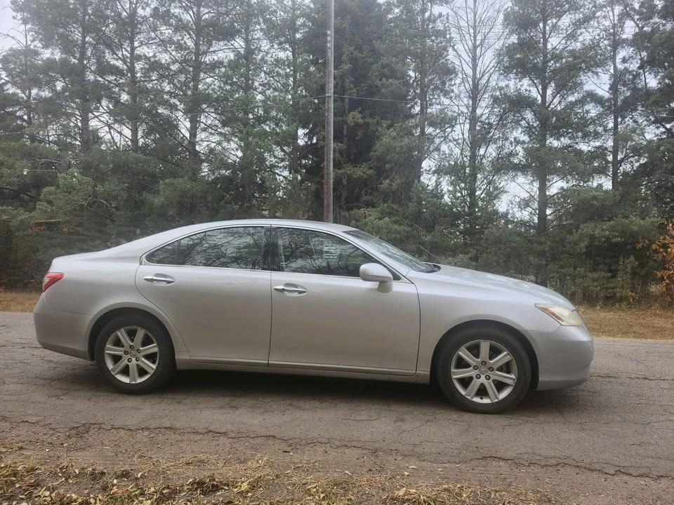 2008 Lexus ES 4th Gen - Image 5 of 16