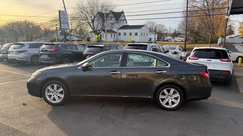 2008 Lexus ES 5th Gen - Image 2 of 16