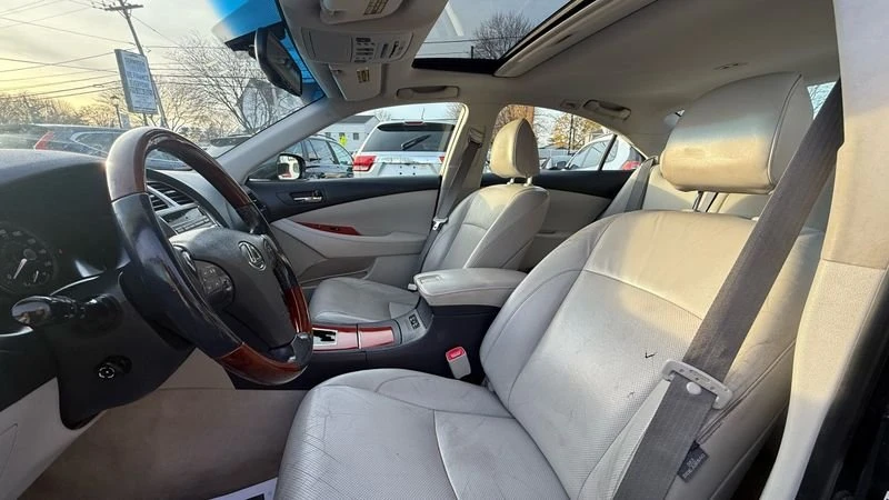 2008 Lexus ES 5th Gen - Image 9 of 16