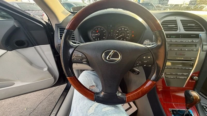 2008 Lexus ES 5th Gen - Image 13 of 16