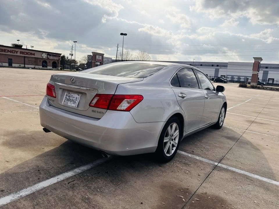 2008 Lexus ES 4th Gen - Image 4 of 17