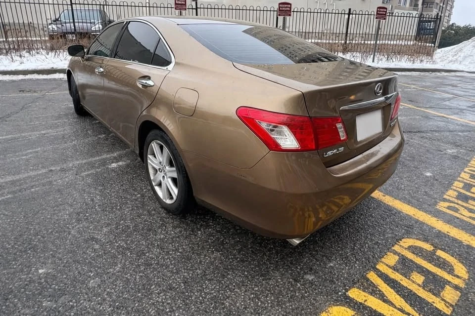 2008 Lexus ES 5th Gen - Image 3 of 9