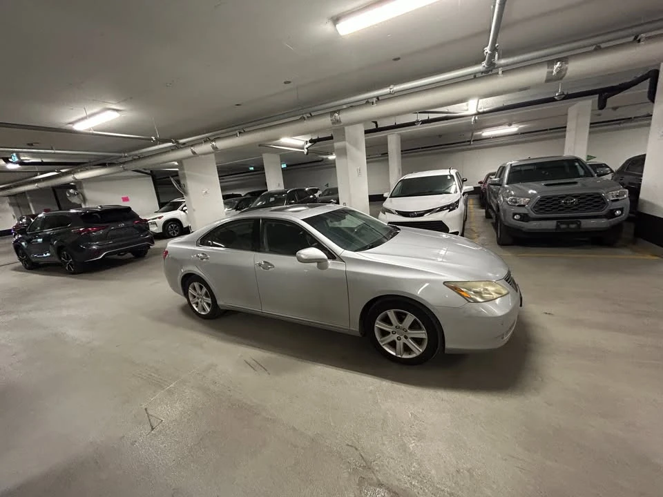 2008 Lexus ES 5th Gen - Image 8 of 13