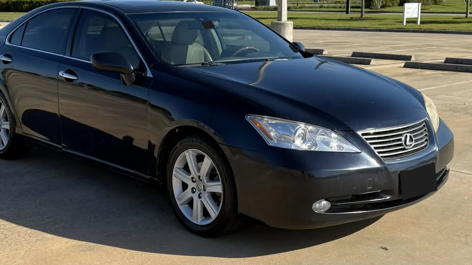 2008 Lexus ES 5th Gen - Image 3 of 11