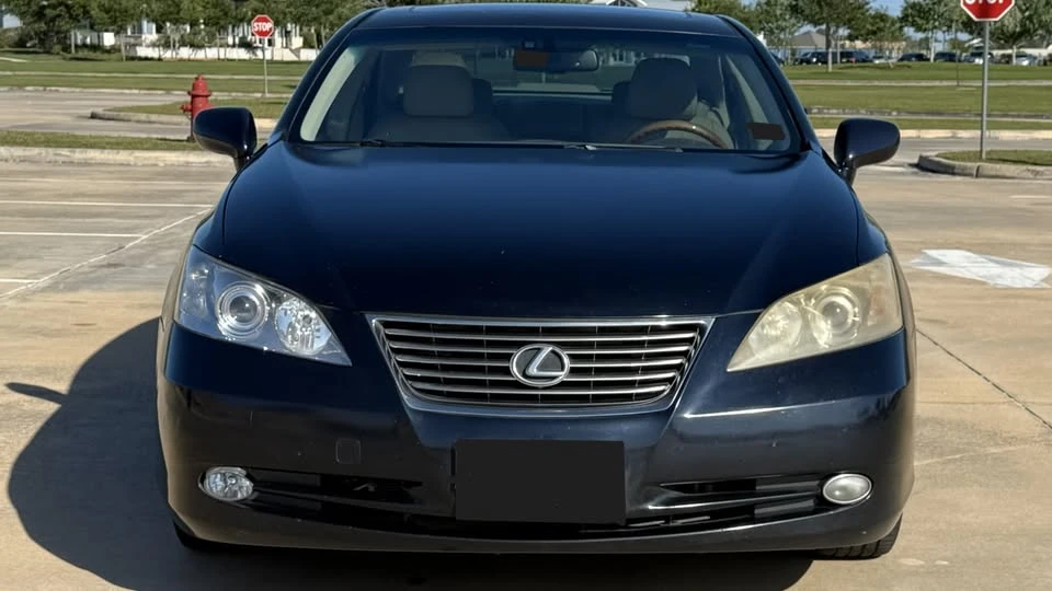 2008 Lexus ES 5th Gen - Image 2 of 11