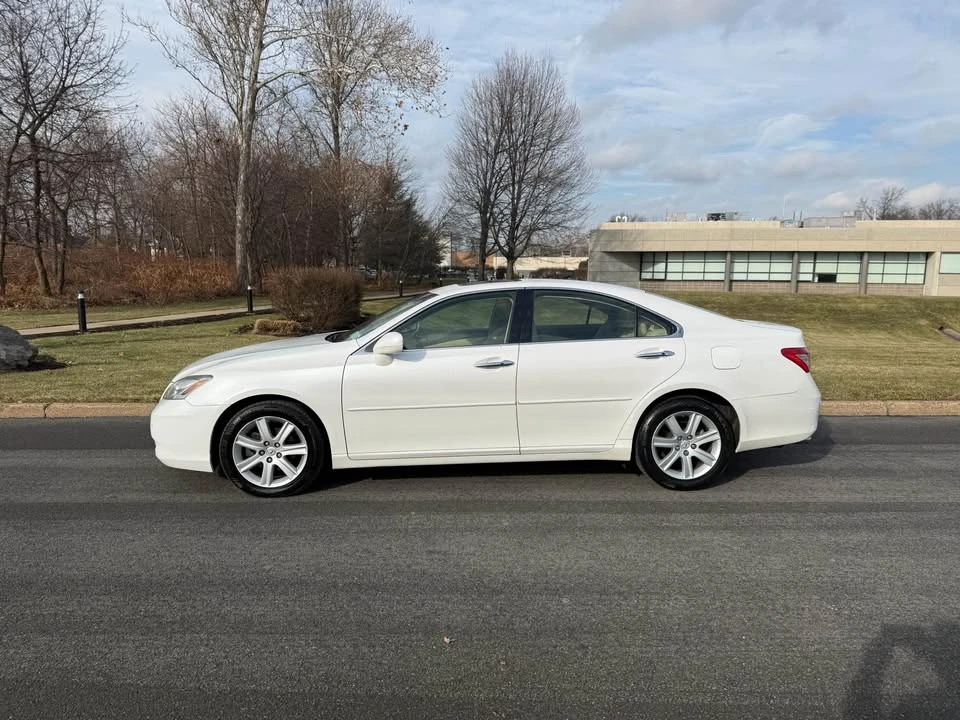 2008 Lexus ES 4th Gen - Image 4 of 14