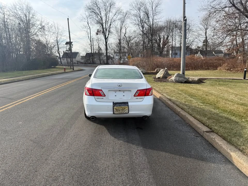 2008 Lexus ES 4th Gen - Image 5 of 16