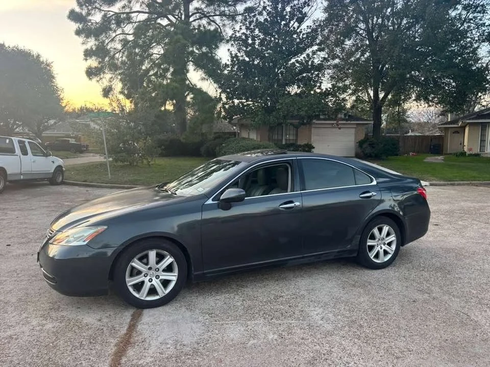 2008 Lexus ES 4th Gen - Image 3 of 7