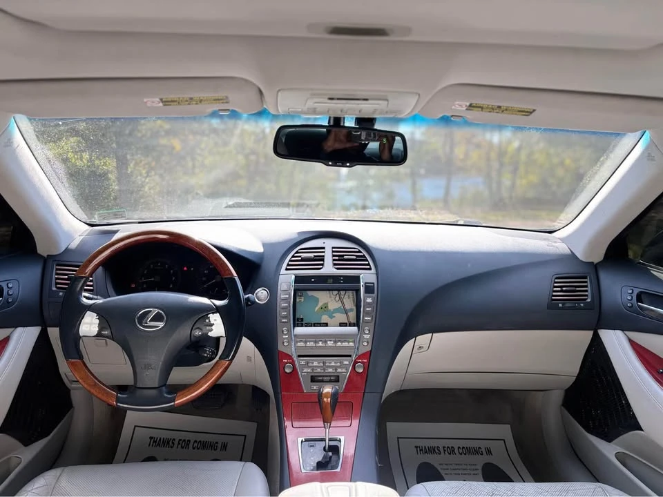 2008 Lexus ES 4th Gen - Image 11 of 17
