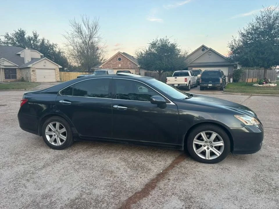 2008 Lexus ES 4th Gen - Image 2 of 7