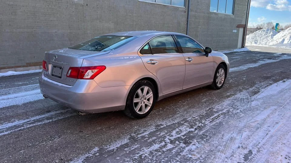 2008 Lexus ES 5th Gen - Image 5 of 19