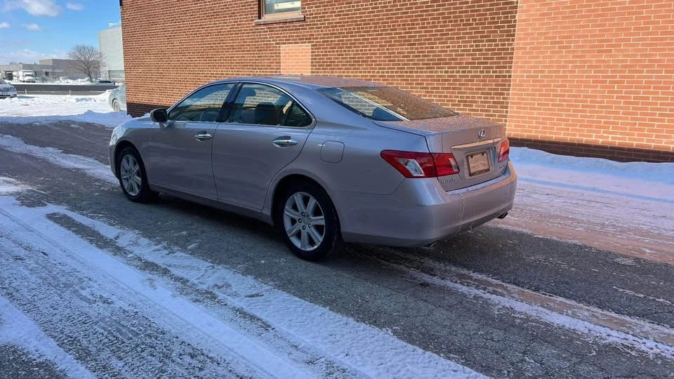 2008 Lexus ES 5th Gen - Image 2 of 19