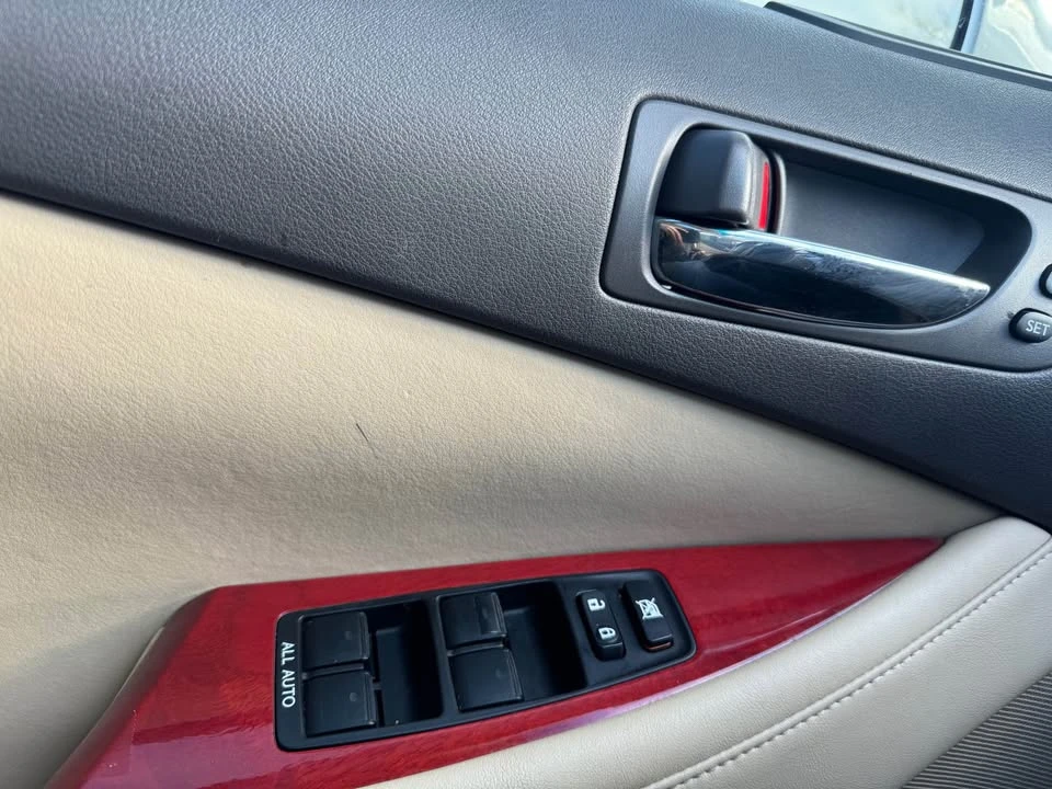 2008 Lexus ES 4th Gen - Image 6 of 12