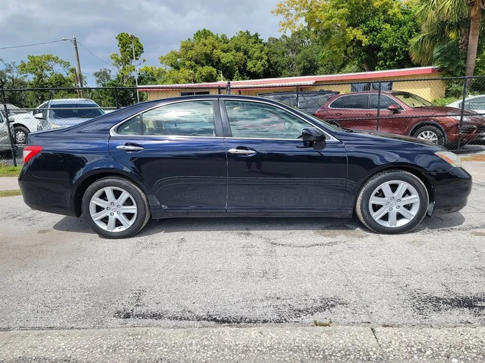 2008 Lexus ES 5th Gen - Image 4 of 10