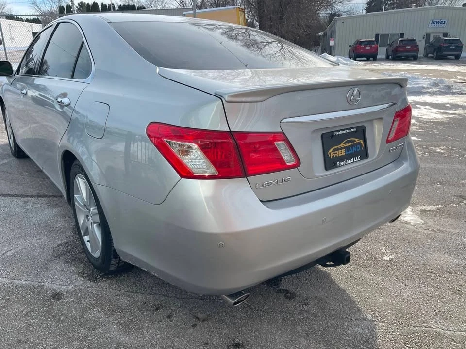 2008 Lexus ES 5th Gen - Image 4 of 20