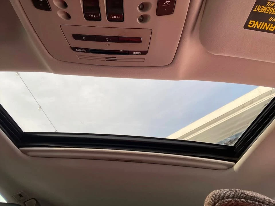 2008 Lexus ES 5th Gen - Image 17 of 20