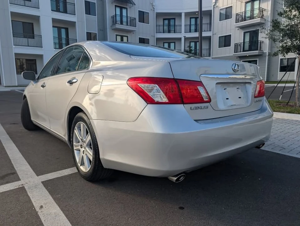 2008 Lexus ES 5th Gen - Image 9 of 19
