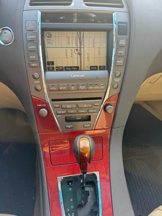 2008 Lexus ES 4th Gen - Image 7 of 12