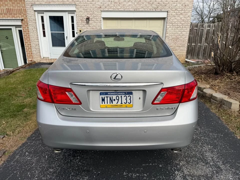 2008 Lexus ES 5th Gen - Image 2 of 9