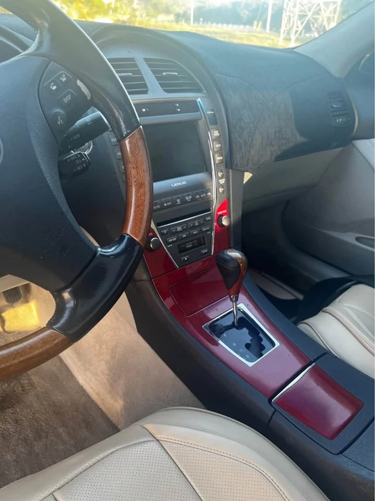 2008 Lexus ES 5th Gen - Image 10 of 11