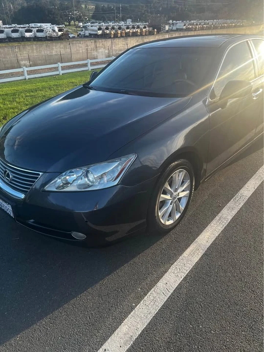 2008 Lexus ES 5th Gen - Image 2 of 11