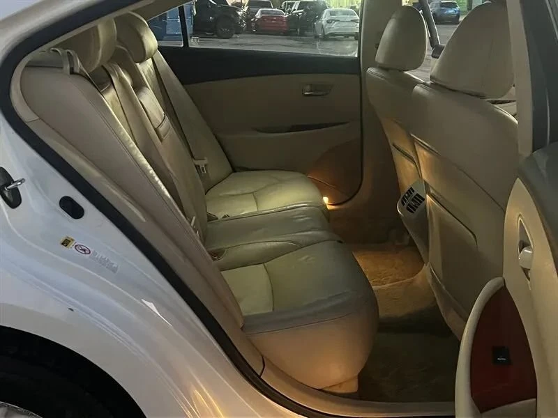 2008 Lexus ES 5th Gen - Image 18 of 20