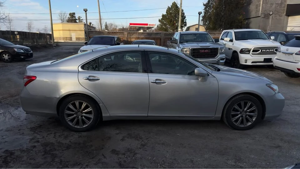 2008 Lexus ES 5th Gen - Image 2 of 7