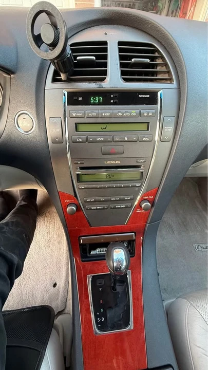 2008 Lexus ES 5th Gen - Image 10 of 15