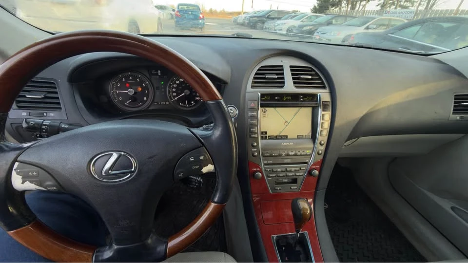 2008 Lexus ES 5th Gen - Image 5 of 7
