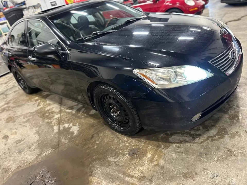 2008 Lexus ES 5th Gen - Image 2 of 19