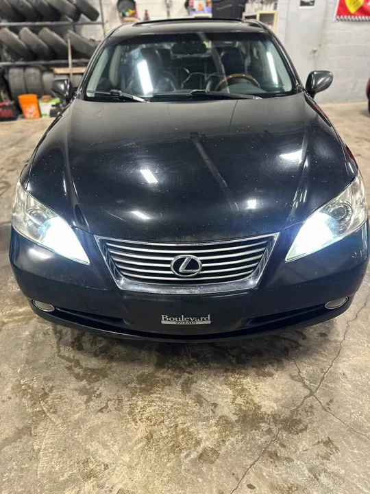 2008 Lexus ES 5th Gen - Image 3 of 19