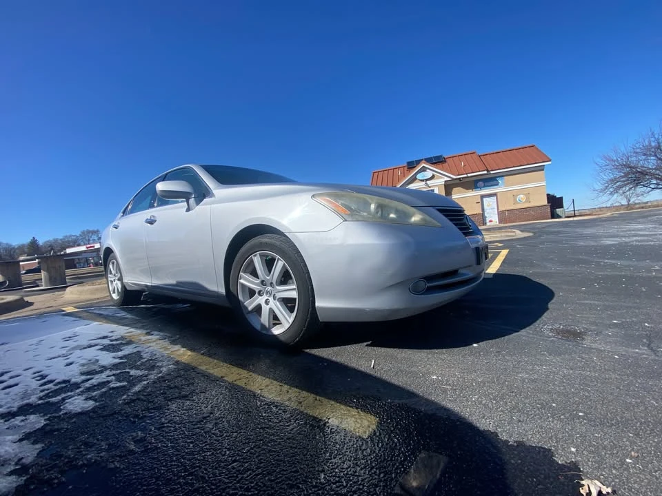 2008 Lexus ES 5th Gen - Image 8 of 19